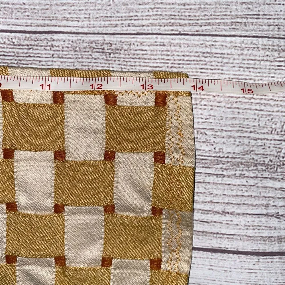 Vintage basket weave table runner 40”x14”